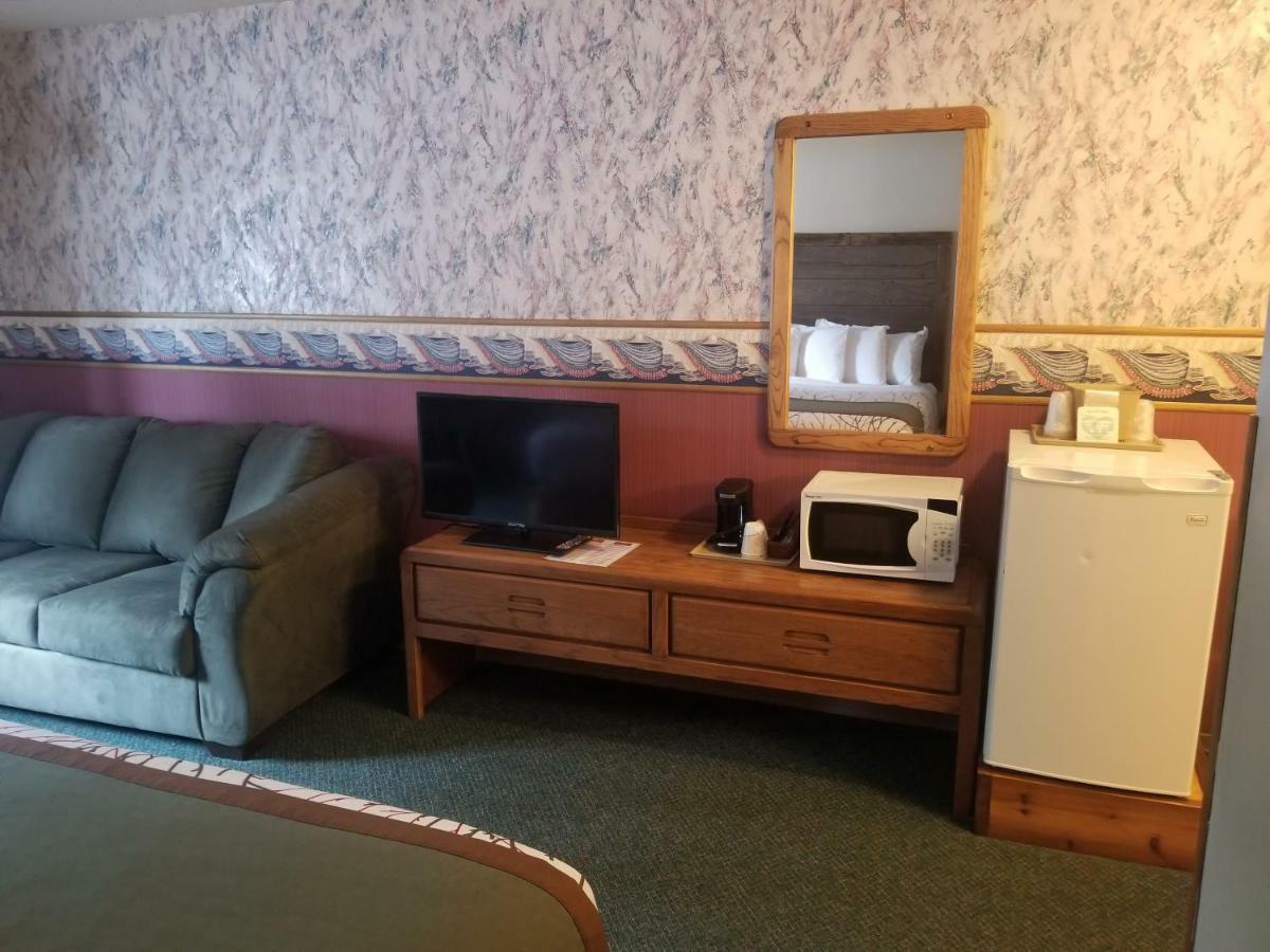 St. Croix Inn Solon Springs Екстериор снимка